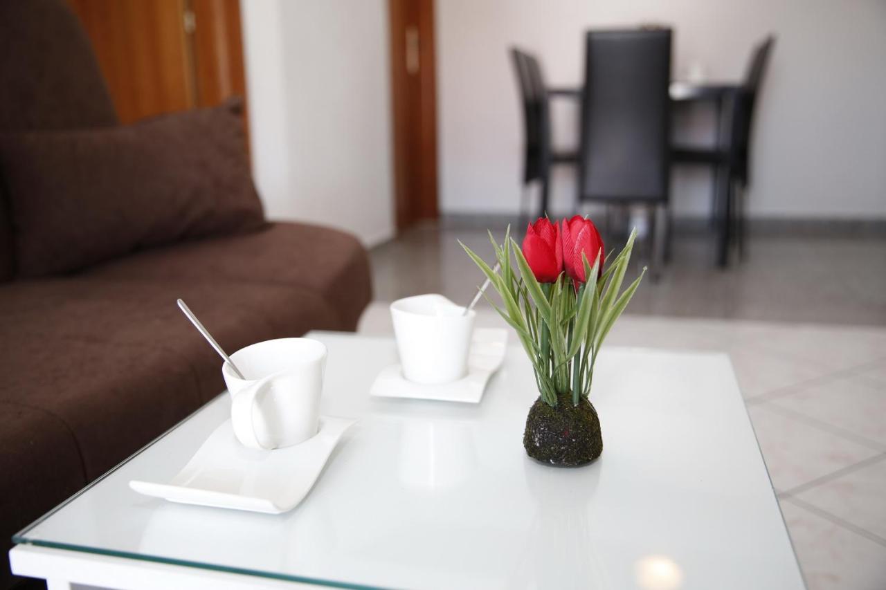 Apartments Lepur Vodice Bagian luar foto