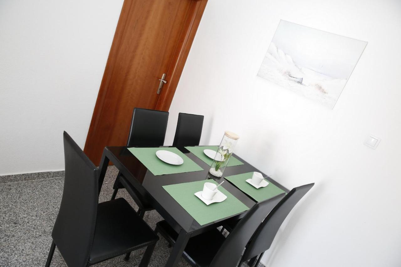 Apartments Lepur Vodice Bagian luar foto