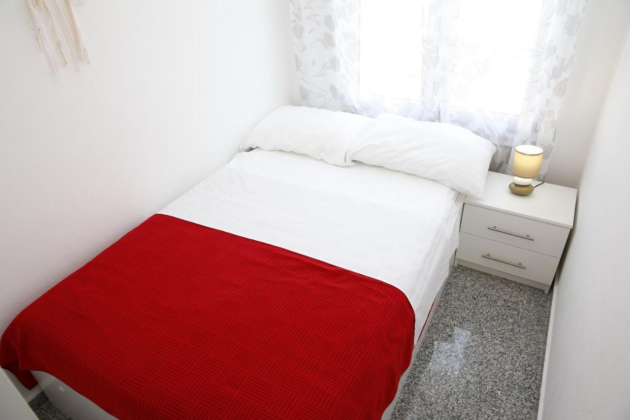 Apartments Lepur Vodice Bagian luar foto